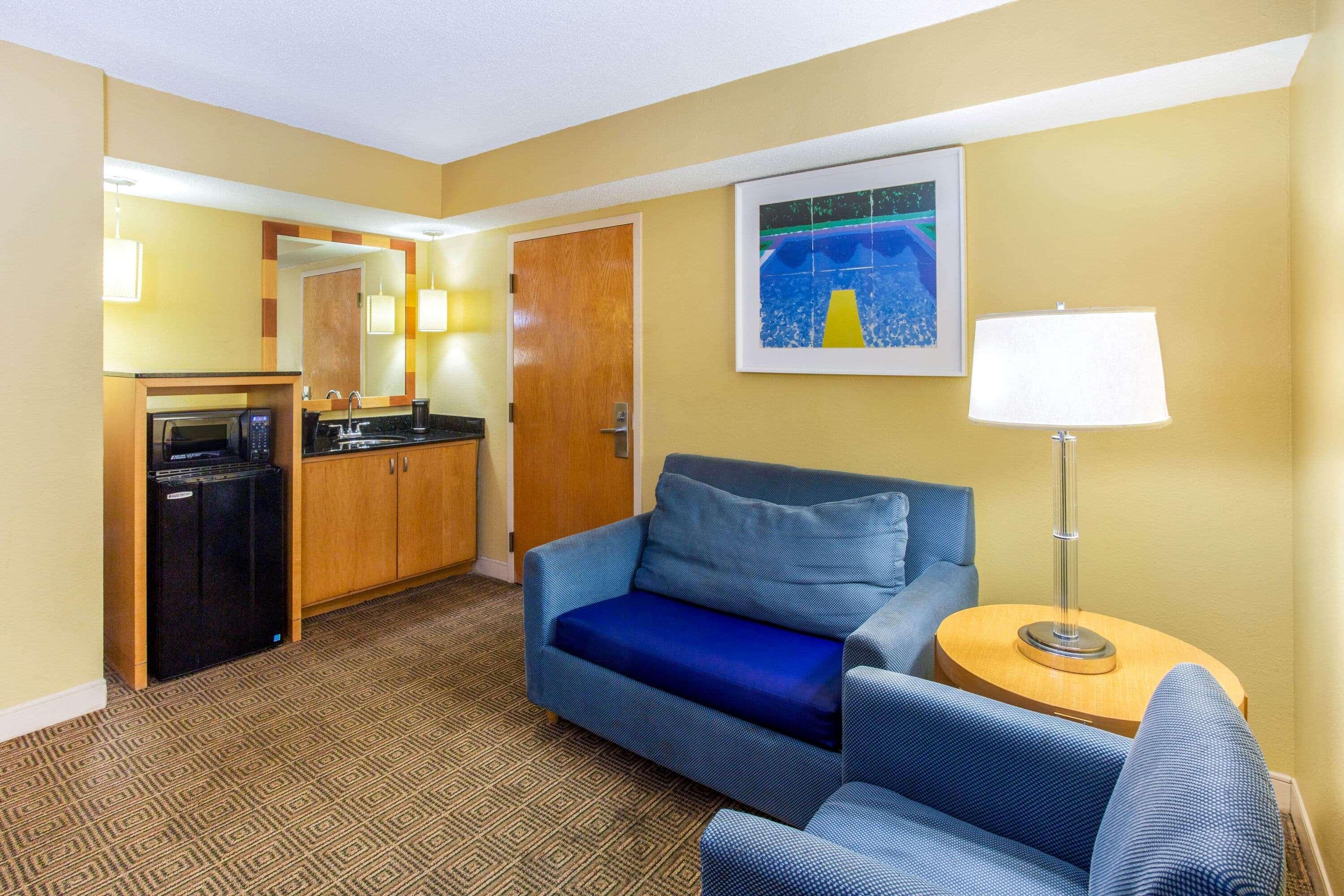 La Quinta By Wyndham Sarasota Downtown Hotel Exterior photo