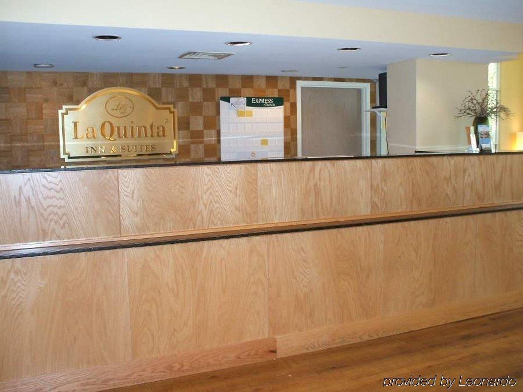 La Quinta By Wyndham Sarasota Downtown Hotel Exterior photo